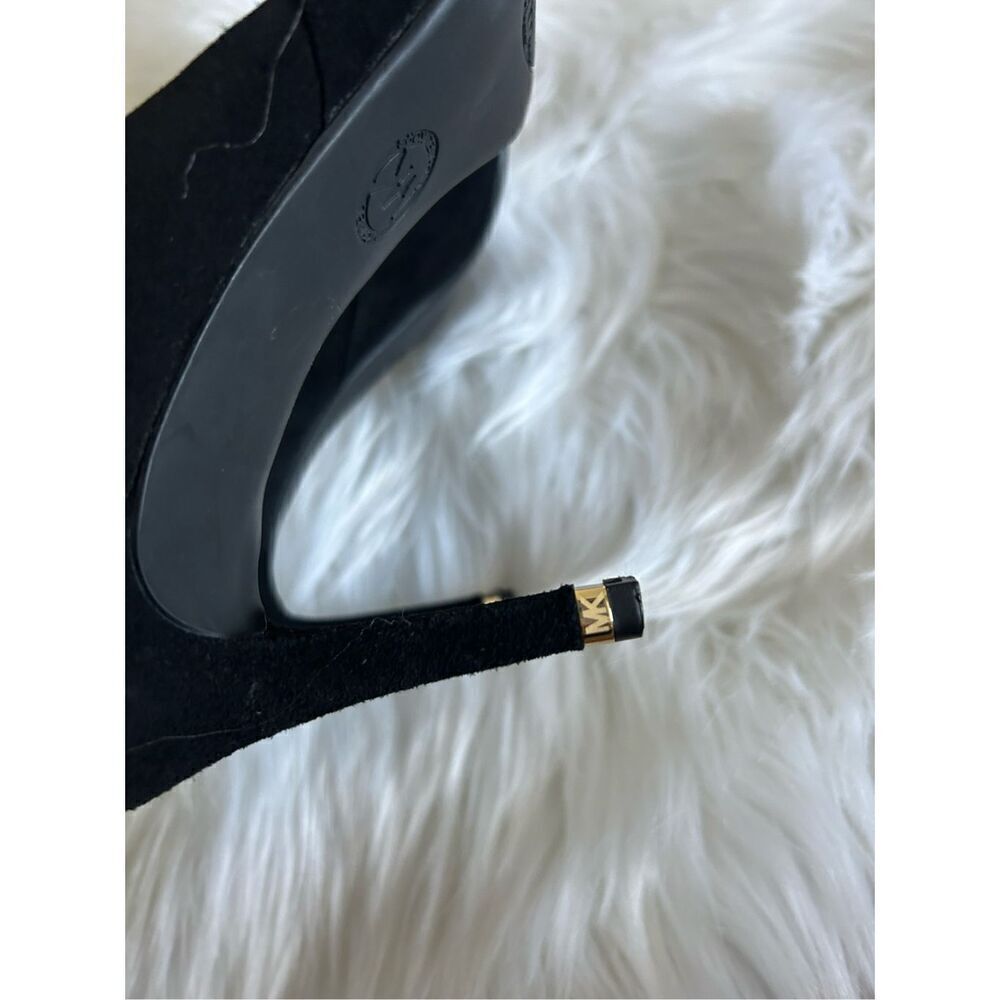Michael kors black pumps size 7.5 with 3 inch heel - Picture 4 of 8